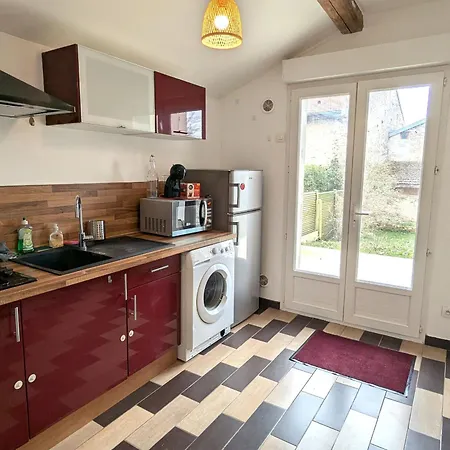 - Village Paisible Avec Parking Prive - Fr-1-584-384 Holiday home *