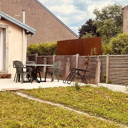 - Village Paisible Avec Parking Prive - Fr-1-584-384 Holiday home Chenevieres
